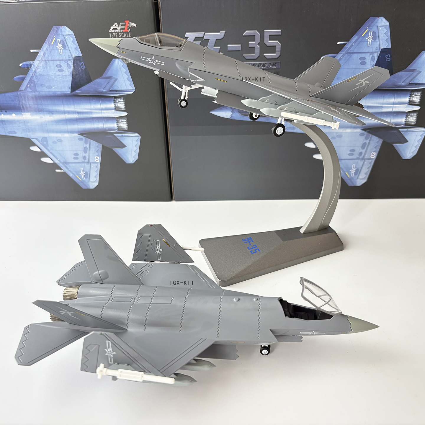 Model Kit Jet - 1/72 Scale J35 Chinese Air Force