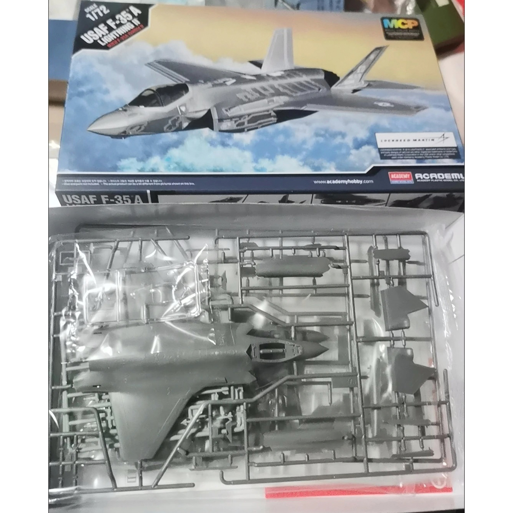 Academy 12507 1/72 Scale  USAF - Model Kit Jet review and price